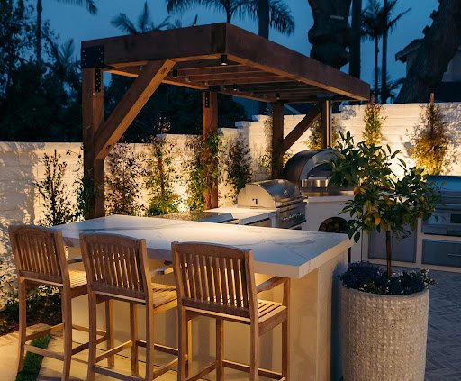 Outdoor Lighting, Kitchens, and Seating Areas